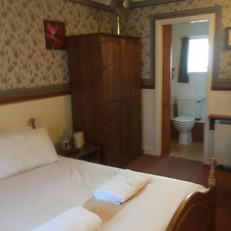 The Exchange Coach House Inn Бриг Екстериор снимка