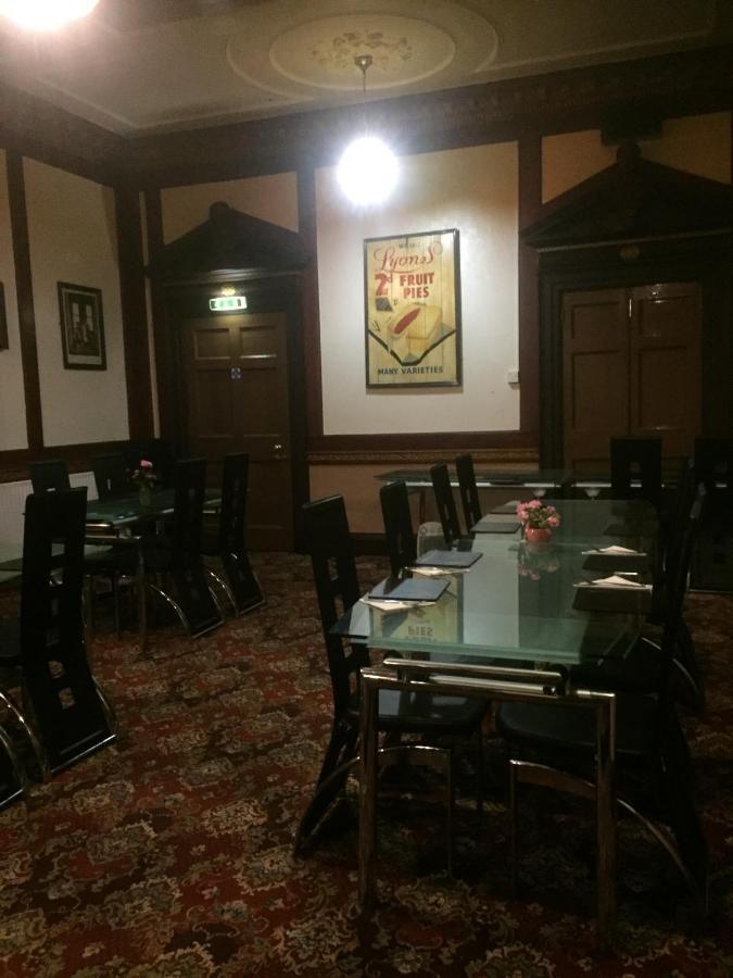 The Exchange Coach House Inn Бриг Екстериор снимка